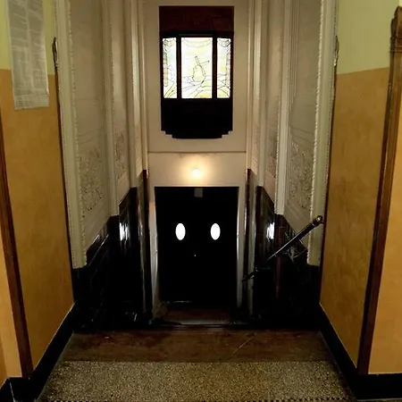 Fully Equipped Spacious Apartment *